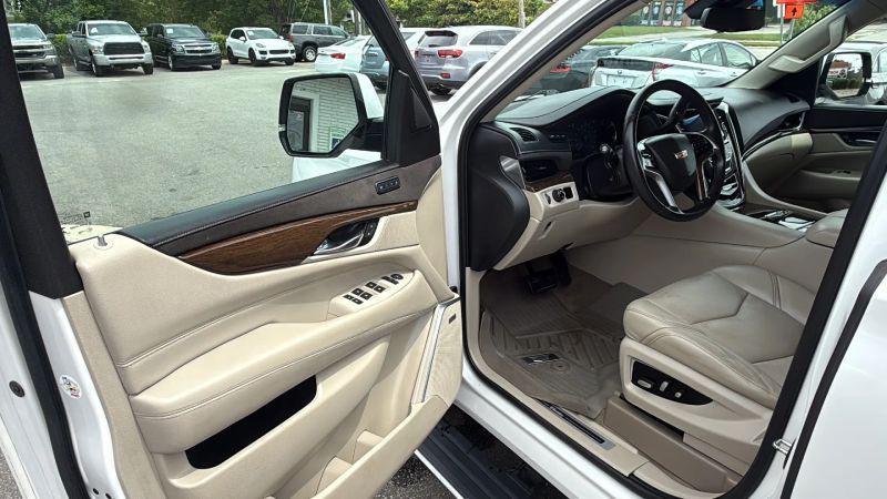2018 Cadillac Escalade ESV Premium Luxury
