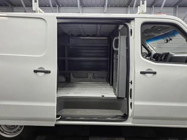2016 Nissan 1500 S V6