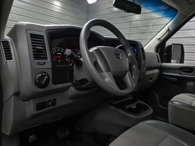 2016 Nissan 1500 S V6