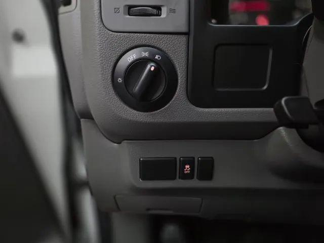 2016 Nissan 1500 S V6