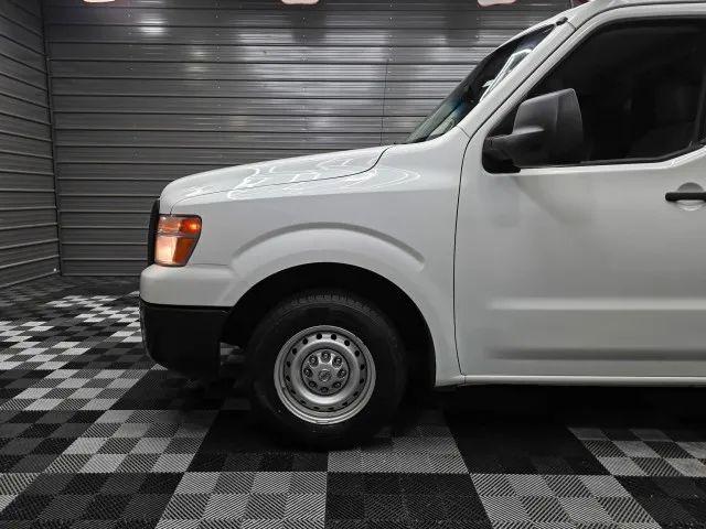 2016 Nissan 1500 S V6