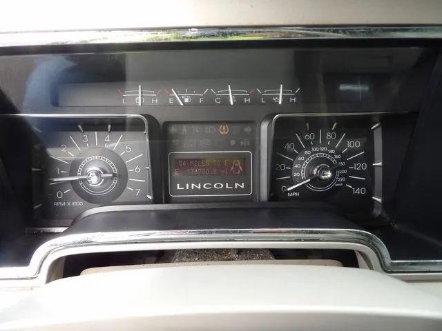 2008 Lincoln Navigator Base