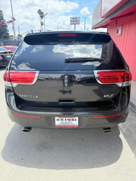 2013 Lincoln MKX Base