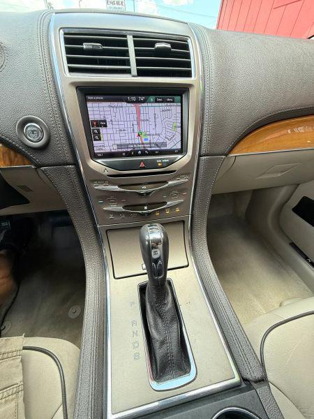 2013 Lincoln MKX Base