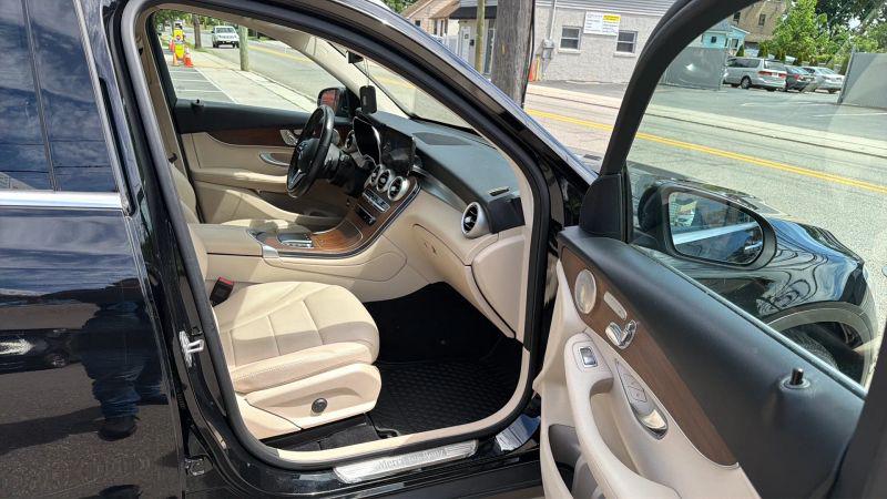 2021 Mercedes-Benz GLC 4MATIC SUV