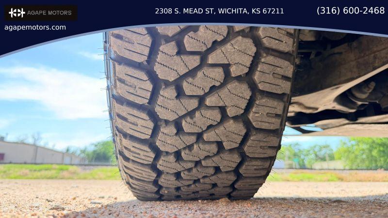 2012 Toyota Tundra Grade 5.7L V8