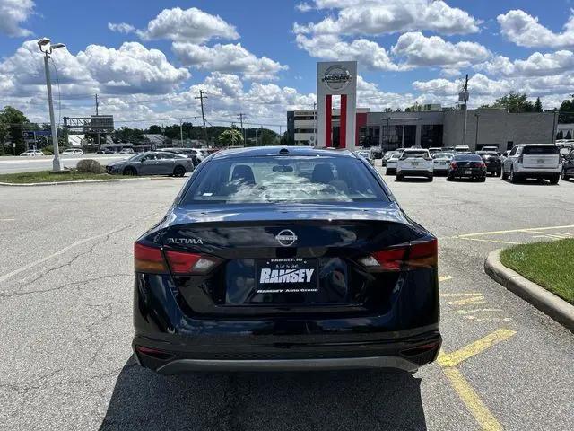 2026 Nissan Altima SV FWD