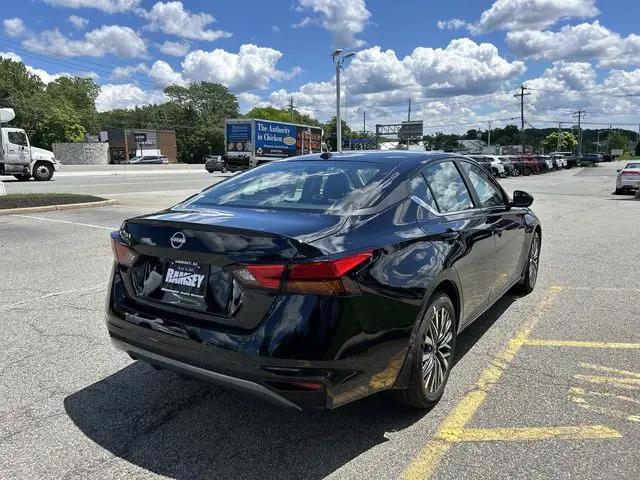 2026 Nissan Altima SV FWD