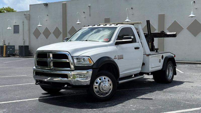 2015 Ram 4500 Chassis Tradesman/SLT
