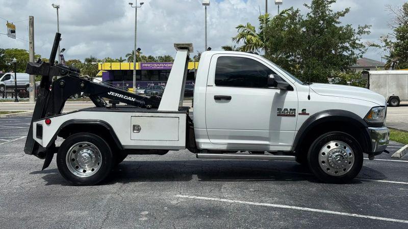 2015 Ram 4500 Chassis Tradesman/SLT