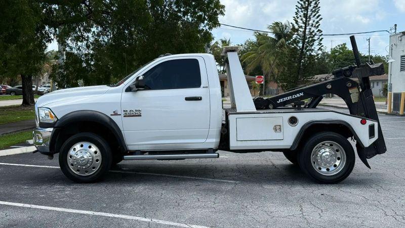 2015 Ram 4500 Chassis Tradesman/SLT