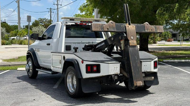 2015 Ram 4500 Chassis Tradesman/SLT