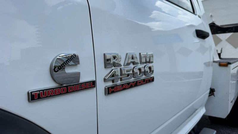2015 Ram 4500 Chassis Tradesman/SLT