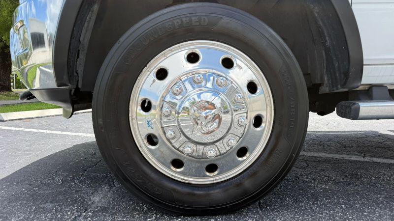 2015 Ram 4500 Chassis Tradesman/SLT