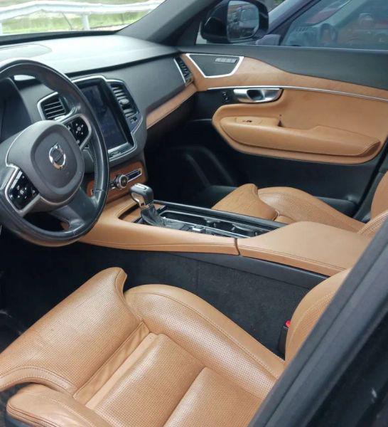 2018 Volvo XC90 T6 Inscription
