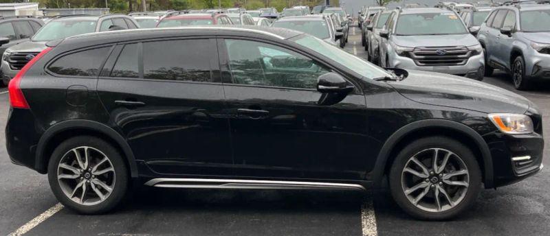 2016 Volvo V60 Cross Country T5