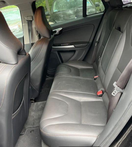 2016 Volvo V60 Cross Country T5
