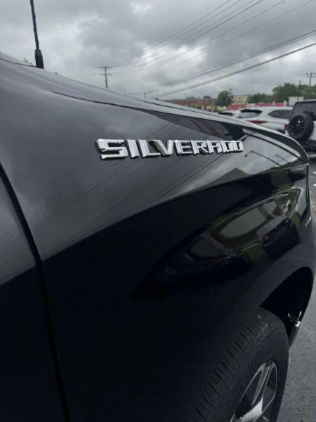 2023 Chevrolet Silverado 1500 4WD Crew Cab Short Bed LT with 2FL