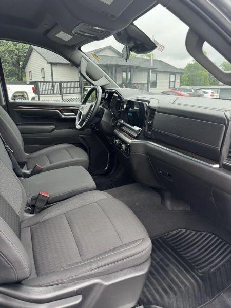 2024 Chevrolet Silverado 1500 4WD Crew Cab Short Bed LT with 2FL