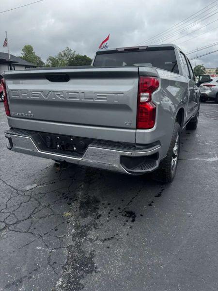 2024 Chevrolet Silverado 1500 4WD Crew Cab Short Bed LT with 2FL