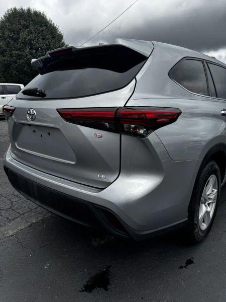 2021 Toyota Highlander LE