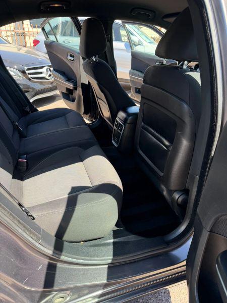 2015 Dodge Charger SE