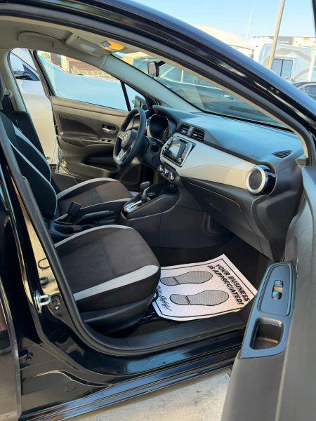 2021 Nissan Versa SV Xtronic CVT