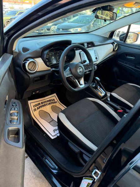 2021 Nissan Versa SV Xtronic CVT