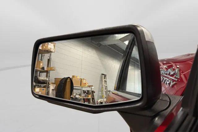 2023 Chevrolet Silverado 1500 4WD Crew Cab Short Bed High Country