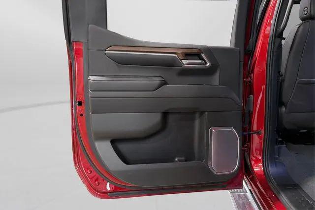 2023 Chevrolet Silverado 1500 4WD Crew Cab Short Bed High Country