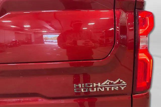 2023 Chevrolet Silverado 1500 4WD Crew Cab Short Bed High Country