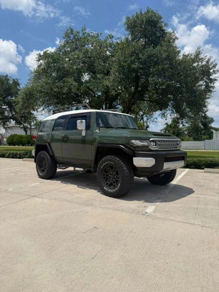 2010 Toyota FJ Cruiser Base