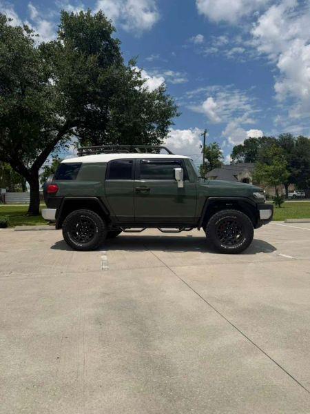 2010 Toyota FJ Cruiser Base