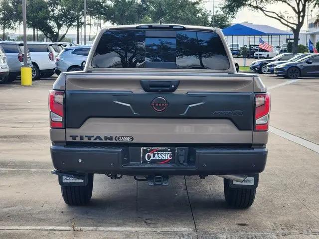 2024 Nissan Titan Crew Cab PRO-4X 4x4