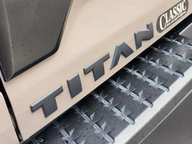 2024 Nissan Titan Crew Cab PRO-4X 4x4