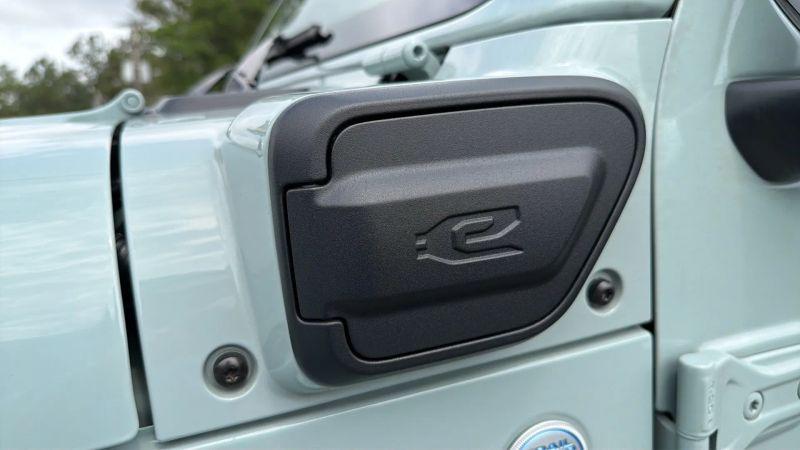 2024 Jeep Wrangler 4xe Sahara 4xe