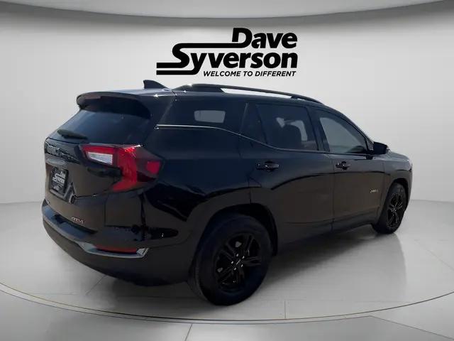 2024 GMC Terrain AT4