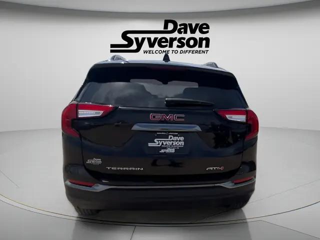 2024 GMC Terrain AT4