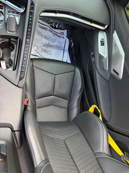 2022 Chevrolet Corvette Stingray RWD Convertible 2LT