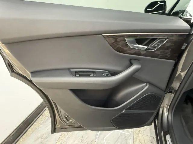 2019 Audi Q8 55 Premium