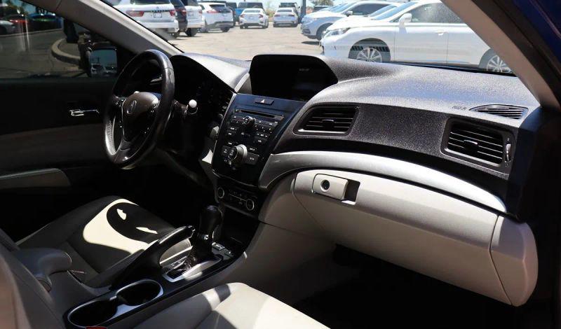2017 Acura ILX AcuraWatch Plus Package