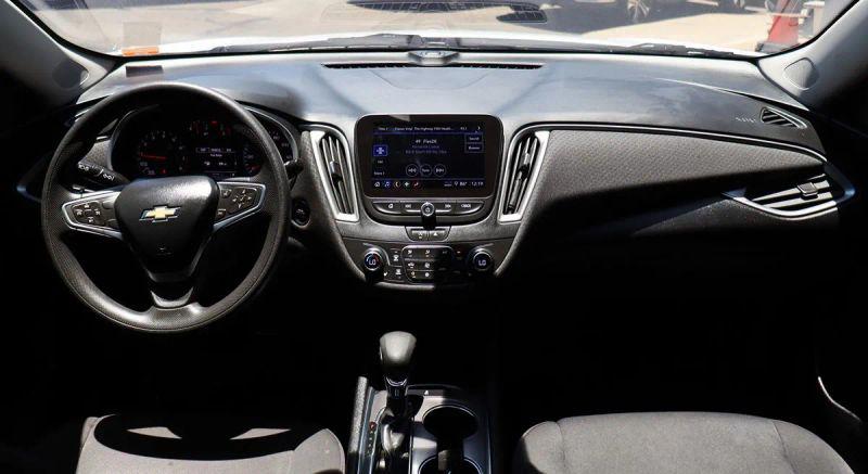 2022 Chevrolet Malibu FWD LT