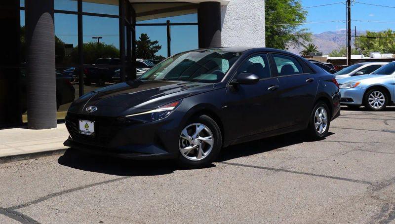 2021 Hyundai Elantra SE