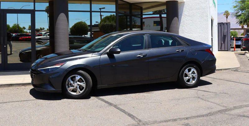 2021 Hyundai Elantra SE