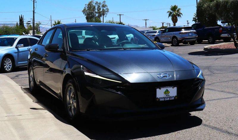 2021 Hyundai Elantra SE