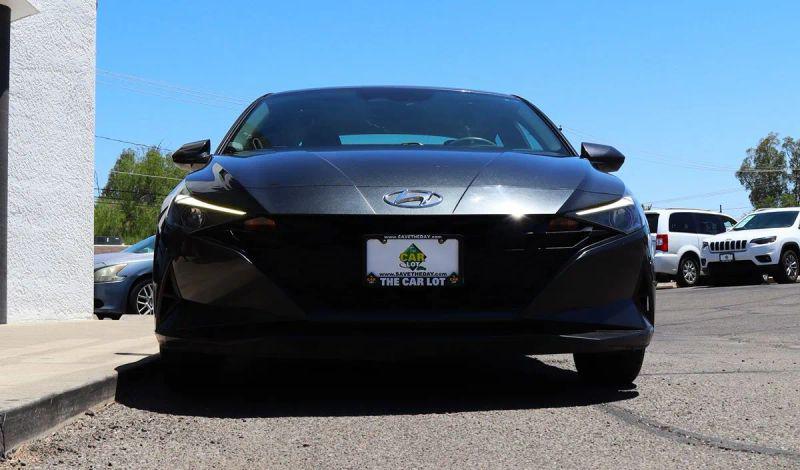 2021 Hyundai Elantra SE