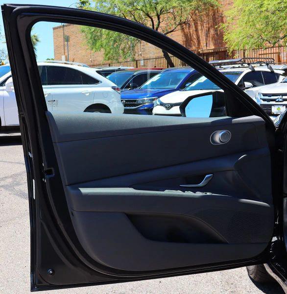 2021 Hyundai Elantra SE