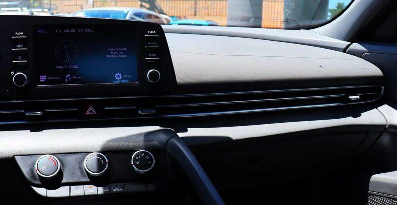 2021 Hyundai Elantra SE