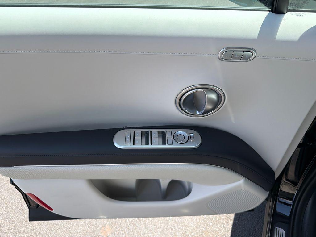 New 2026 Black HYUNDAI Calligraphy image 11