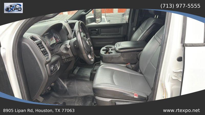2022 Ram 2500 Tradesman Crew Cab 4x4 6'4" Box